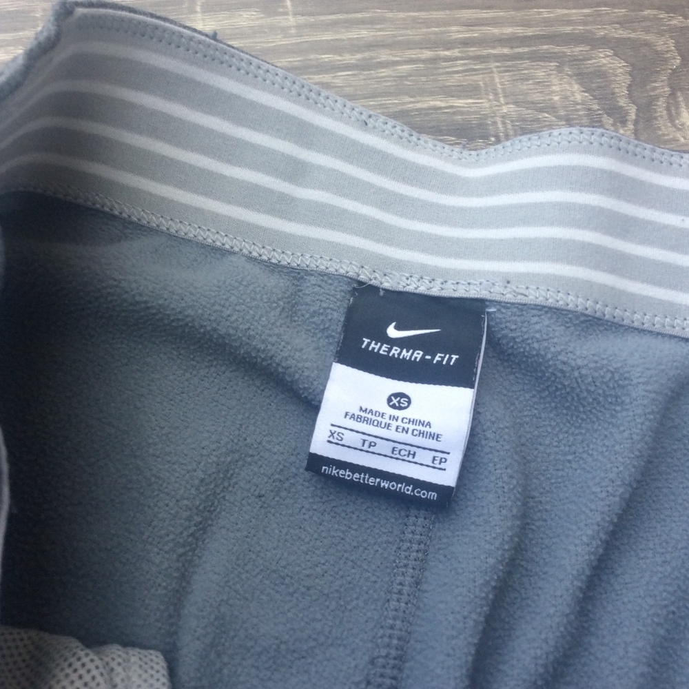 Nike Women Therma-Fit Dark Gray Pants - Picture 4 of 5